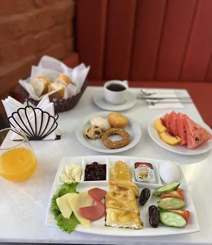 St Moscow Taksim By Emmy