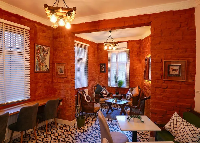 St Moscow Taksim By Emmy *