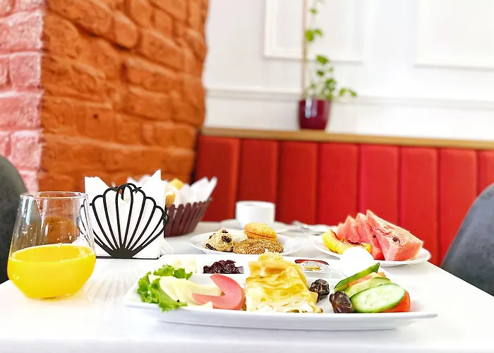 St Moscow Taksim By Emmy *